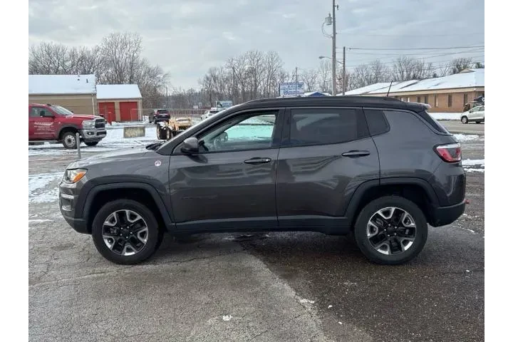 $16989 : Jeep Compass 2018 4x4 Trailh image 2