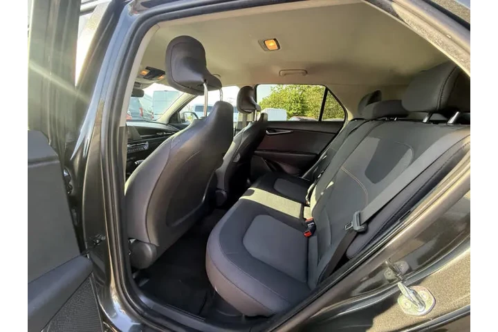$15995 : 2023 Niro LX image 10