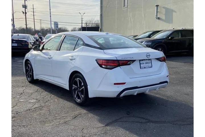 $16495 : Nissan Sentra 2025 SV 4dr Se image 6