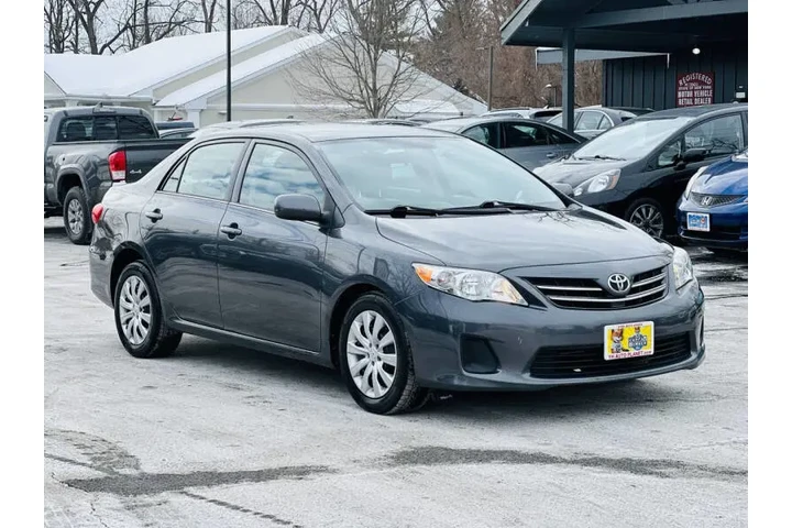 $11995 : 2013 Corolla LE Special Editi image 5