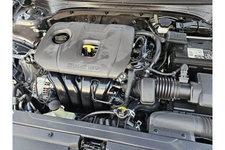 $10592 : Kia Forte 2020 LXS 4dr Sedan image 10