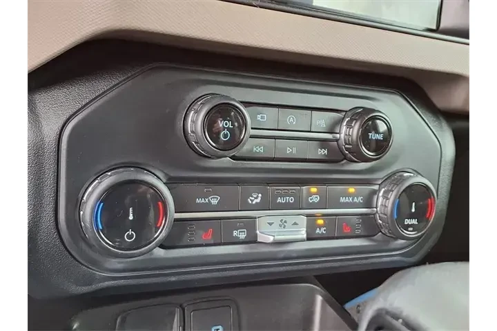 $39999 : Ford Bronco 2022 4x4 Base Ad image 7