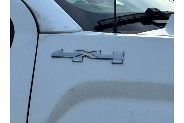 $31889 : GMC Sierra 3500HD CC 2017 4x image 8