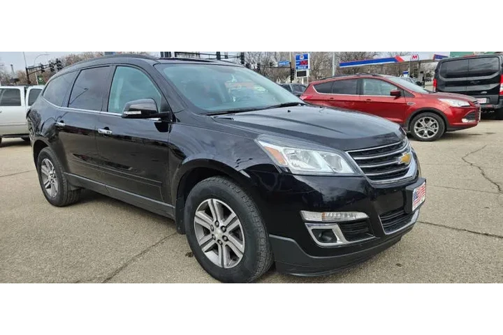 $9990 : 2016 Traverse LT image 4