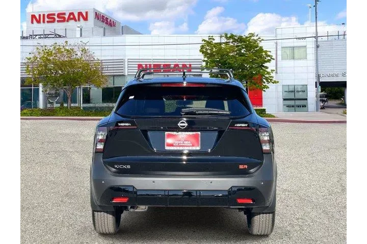 $26773 : Nissan Kicks 2026 SR 4dr Cro image 3