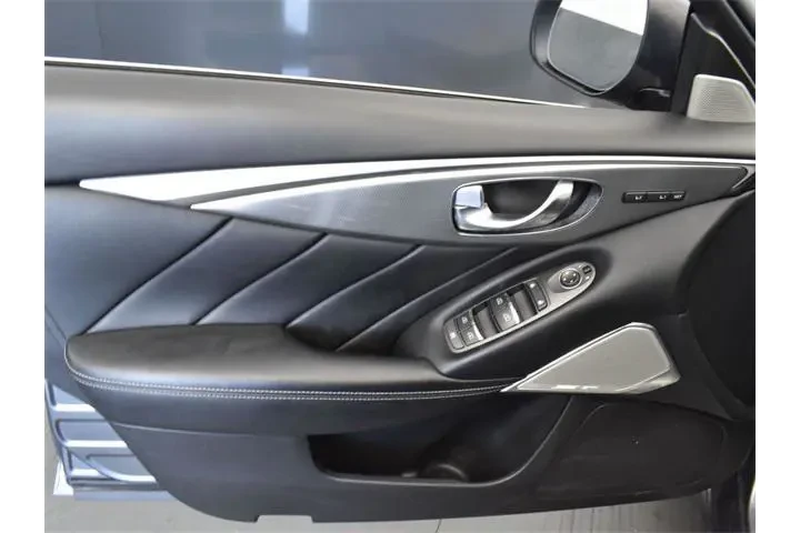 $16839 : INFINITI Q50 2017 AWD 3.0T S image 10