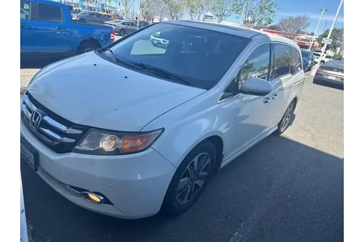 $11888 : Honda Odyssey 2015 Touring 4 image 2