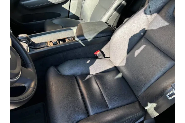 $21000 : 2018 XC60 T6 Inscription image 8