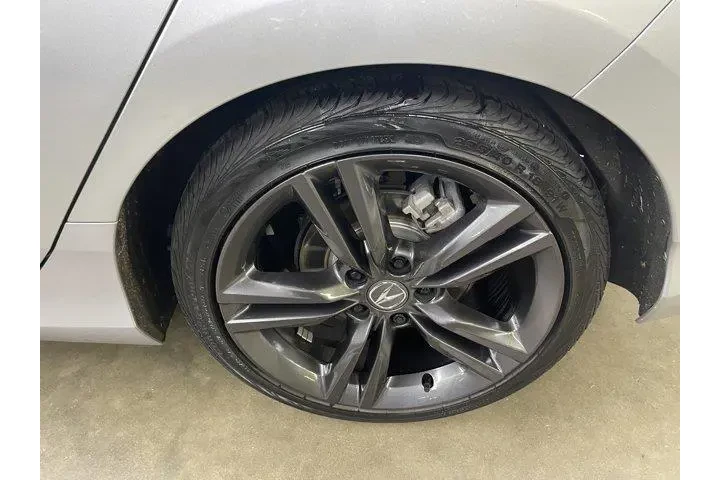 Acura Integra 2024 4dr Liftb image 9