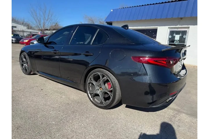 2018 ALFA ROMEO GIULIA2018 AL image 5