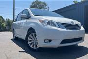 2017 Sienna XLE Premium 7-Pas en Denver