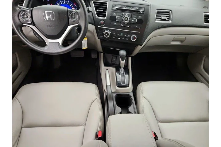 $14998 : Honda Civic 2015 LX 4dr Seda image 9