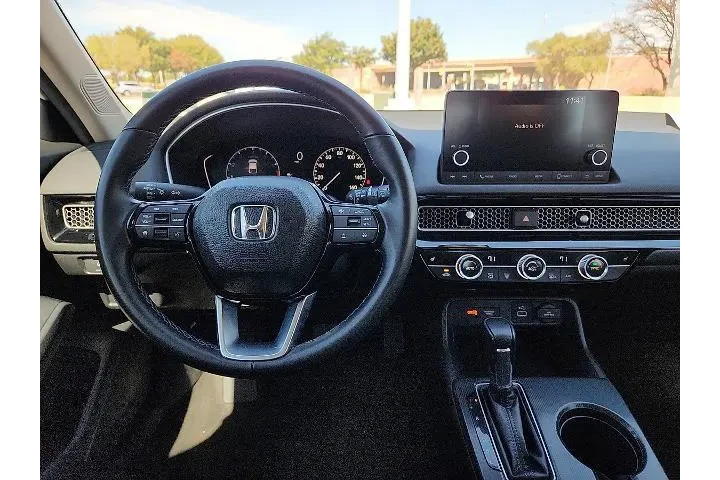 $30990 : Honda Civic 2024 EX-L 4dr Ha image 6