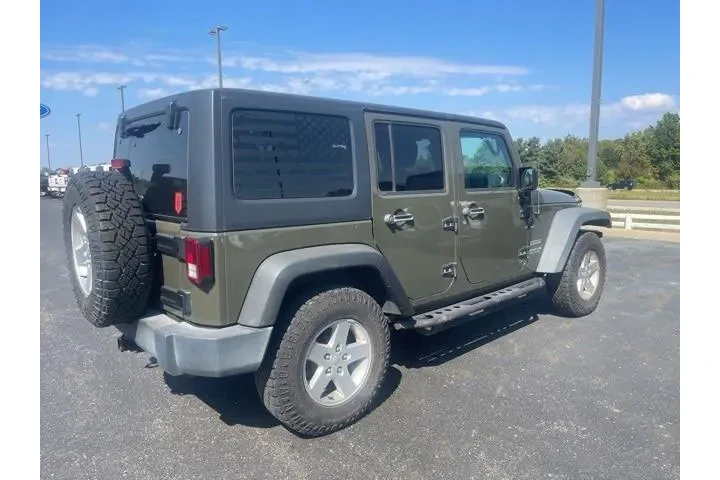 $16900 : Jeep Wrangler Unlimited 2016 image 3
