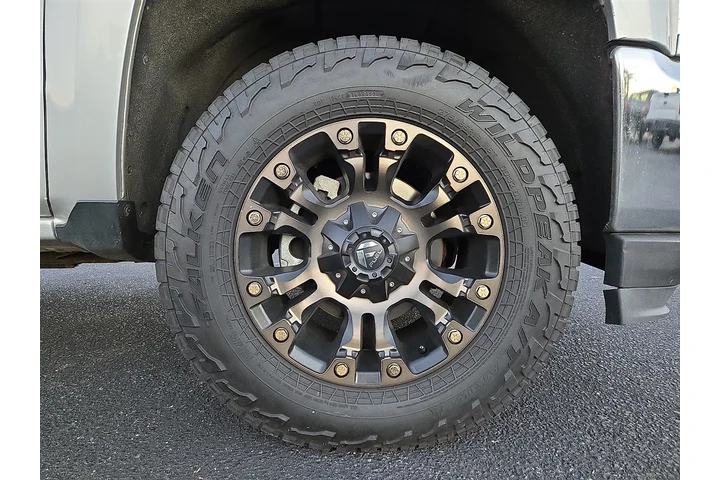 $22500 : 2017 Silverado 1500 LT Double image 8