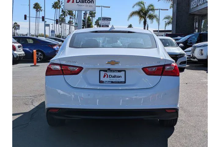 $16455 : Chevrolet Malibu 2024 LT 4dr image 3