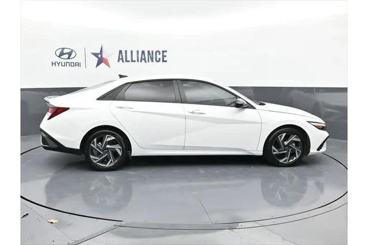 $20138 : Hyundai ELANTRA 2025 SEL Spo image 9