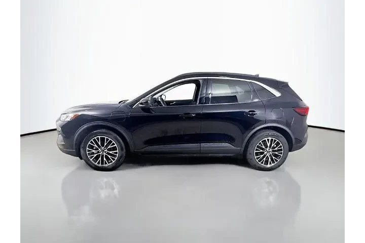 $27000 : Ford Escape Plug-In Hybrid 2 image 4