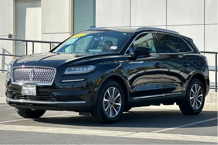 $33900 : Lincoln Nautilus 2022 Reserv image 7