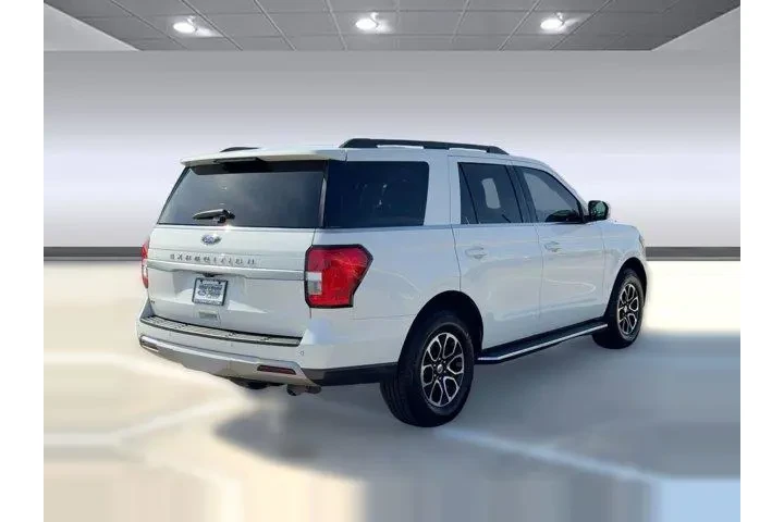 $33998 : Ford Expedition 2022 4x2 XLT image 8