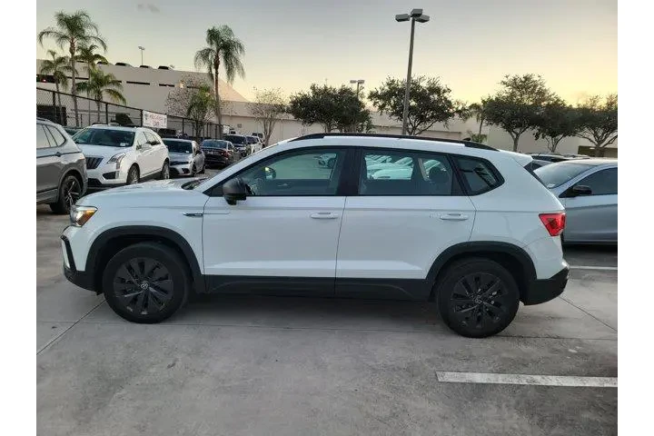 $17788 : Volkswagen Taos 2023 S 4dr S image 4