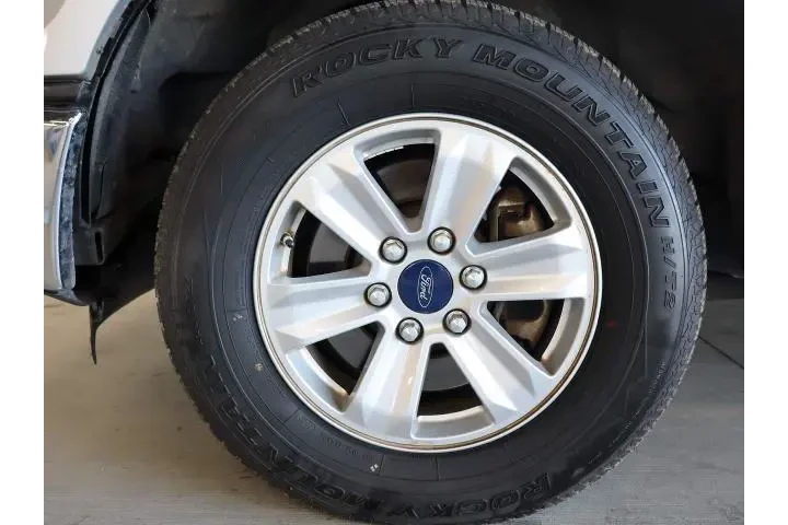 $17664 : Ford F-150 2015 4x2 XLT 4dr image 6