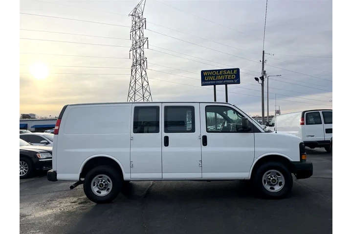 $14995 : 2013 Express 2500 Cargo image 6