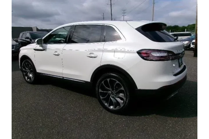 $32996 : Lincoln Nautilus 2021 AWD Re image 7