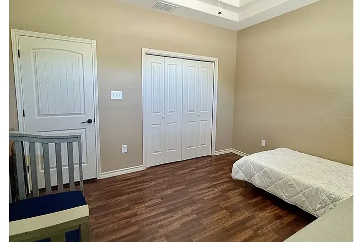 $1150 : HOUSE RENT IN BROWNSVILLE TX image 4