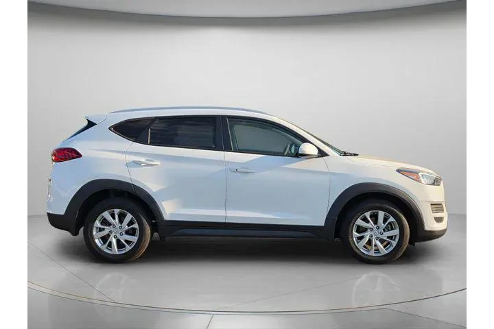 $17991 : Hyundai TUCSON 2019 Value 4d image 6
