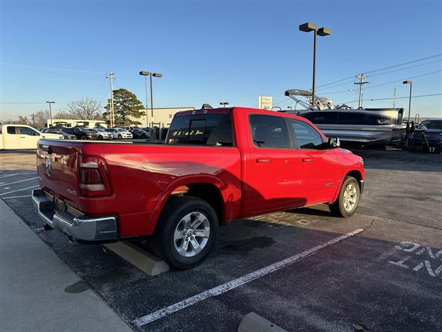 $42229 : 2022 1500 Laramie Truck Crew image 6