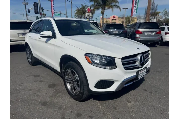 $12998 : 2019 Mercedes-Benz GLC GLC 300 image 3