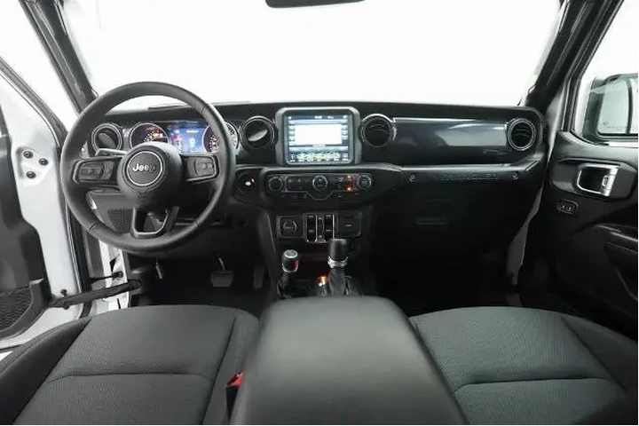 $33998 : Jeep Wrangler 2023 4x4 Sport image 5