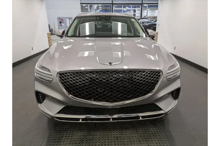 $36900 : Genesis GV70 2022 AWD 2.5T S image 2