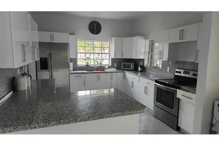 $1000 : RENTO HABITACION AMOBLADA image 8