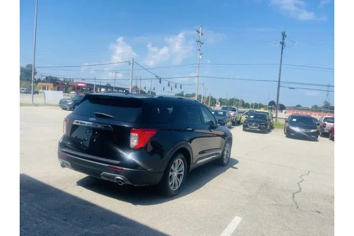 $22999 : 2022 Explorer Limited image 9
