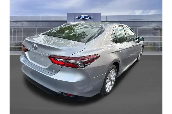 $26424 : Toyota Camry 2024 LE 4dr Sed image 5