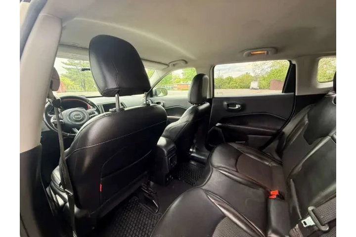$7999 : 2019 Compass Trailhawk image 10
