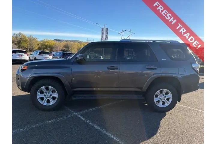 $26874 : Toyota 4Runner 2016 4x4 SR5 image 2