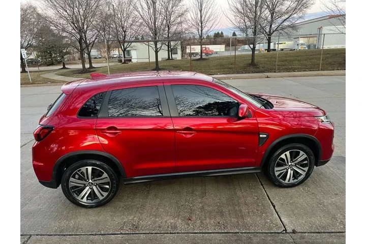 $13997 : 2020 Outlander Sport ES image 10