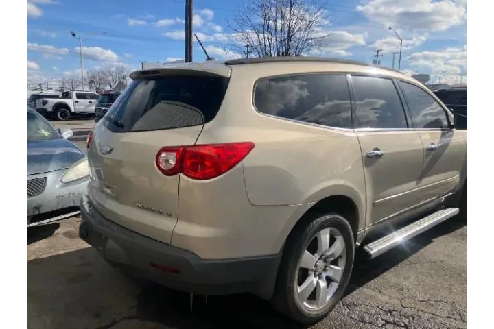 $6550 : 2012 Traverse LT image 4
