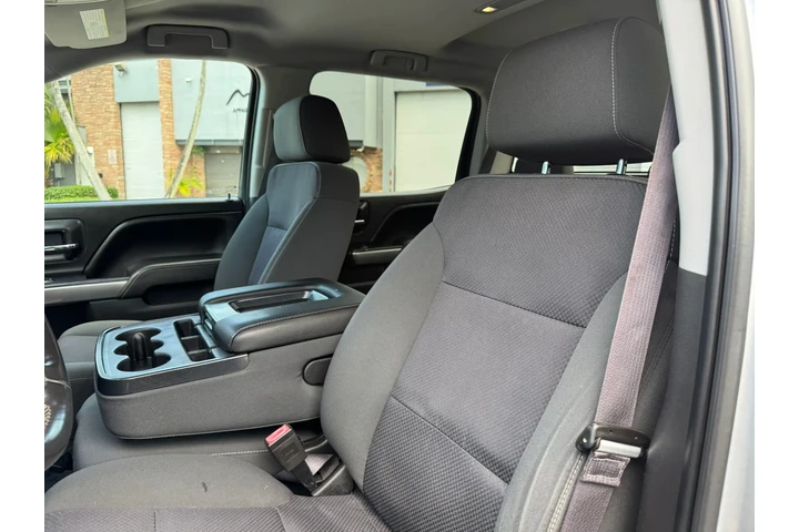 $17900 : CHEVROLET SILVERADO 1500 LT image 3