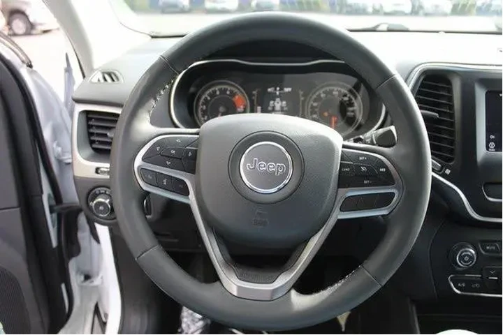 $13380 : Jeep Cherokee 2021 4x4 Latit image 6