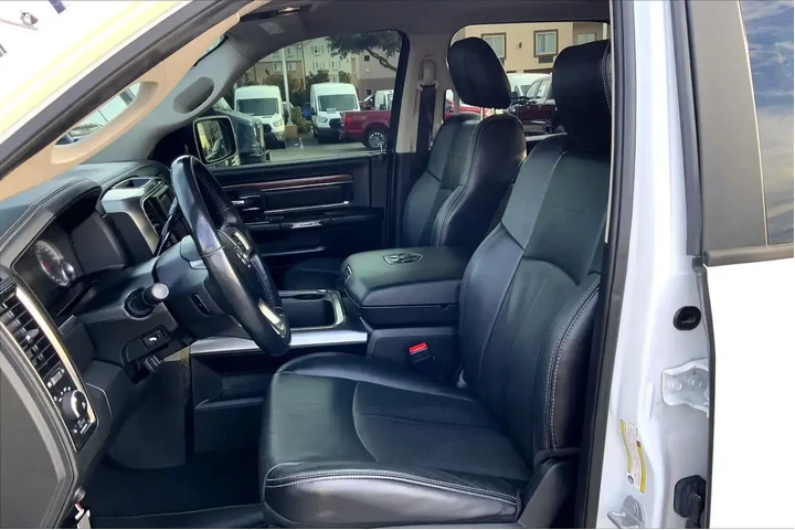 $37599 : Ram 2500 2018 4x4 Laramie 4d image 7
