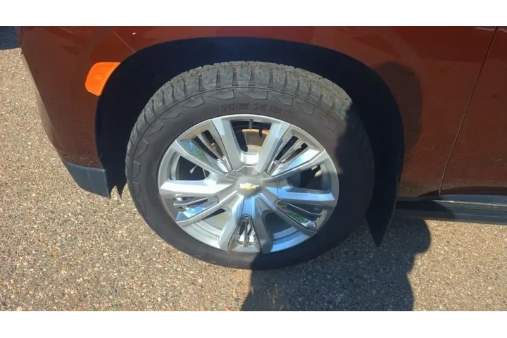 $62500 : Chevrolet Suburban 2023 4x4 image 8