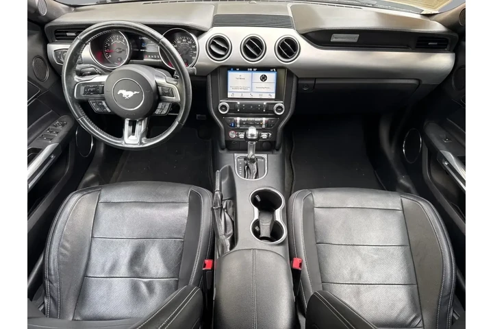 $15898 : Ford Mustang 2018 EcoBoost P image 3