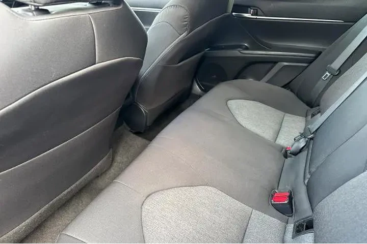 $16995 : Toyota Camry 2019 LE 4dr Sed image 3