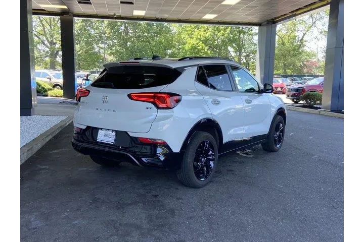 Buick Encore GX 2024 AWD Spo image 5