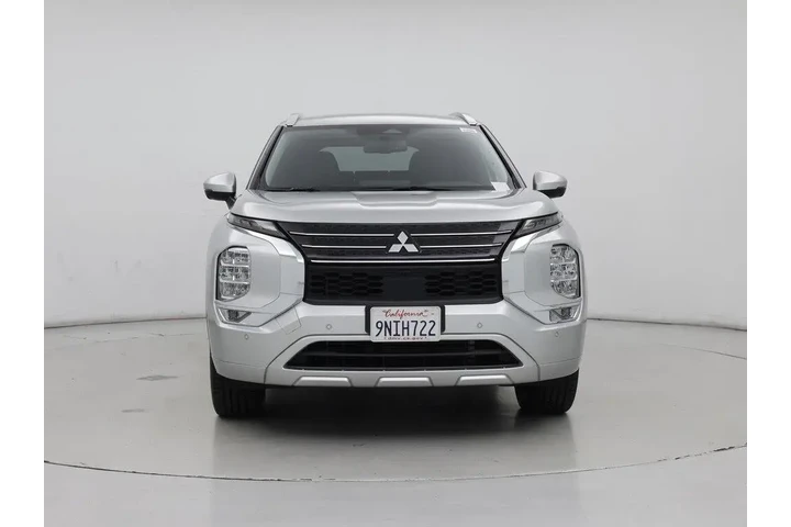 $27998 : Mitsubishi Outlander 2024 SE image 5