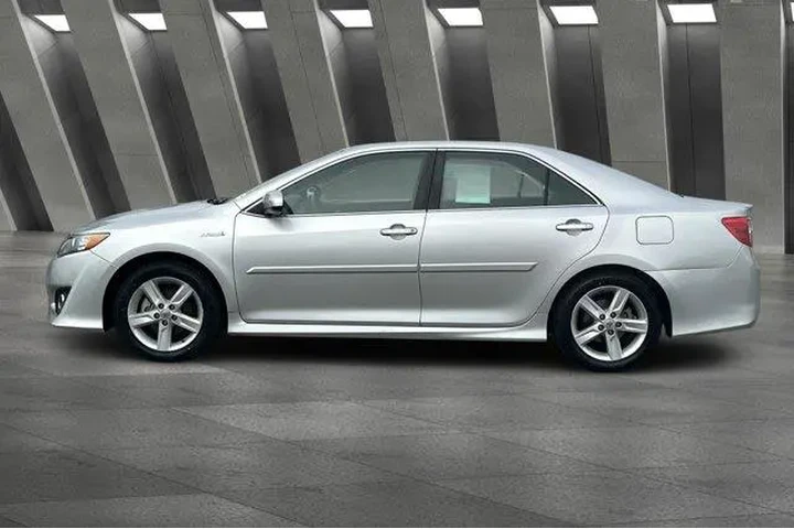 $14500 : Toyota Camry Hybrid 2014 SE image 8